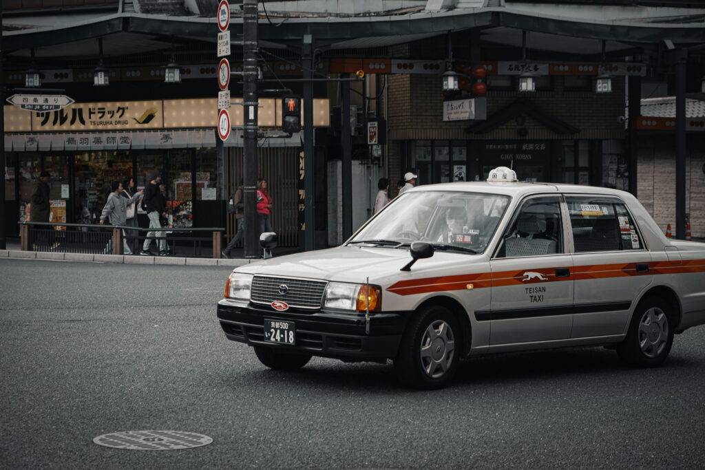 タクシードライバー　採　福利厚生