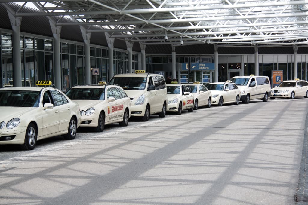 タクシー運転手 高齢化